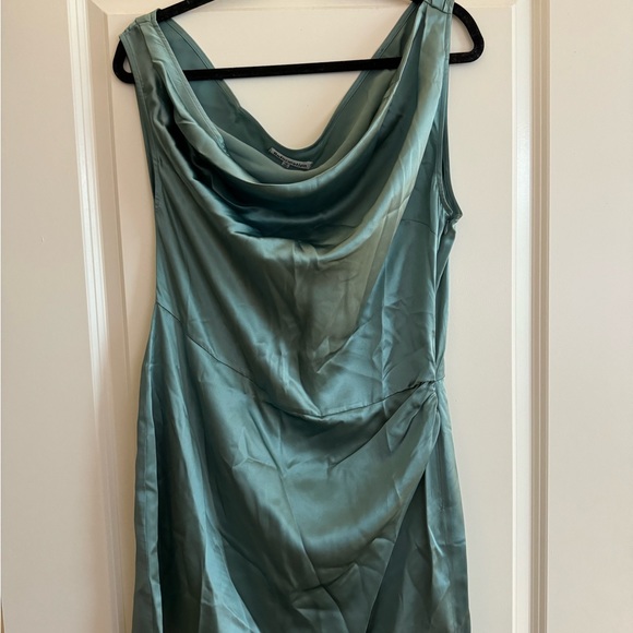 Reformation Alanis Silk Dress - NWT Size 12 - Picture 6 of 8